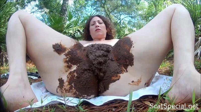 Voiding In Nature - Goddess Amanda