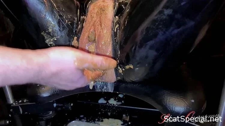 Obsidian Latex Enema Session And Fecal Spreading - SlutOrgasma